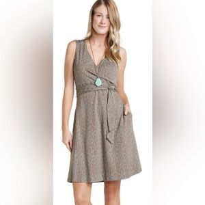 NWT. Toad&Co Cue Wrap Sleeveless Dress Women's Size XL Falcon Brown Batik Print